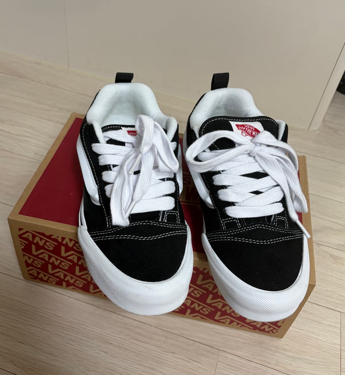 반스 뉴스쿨 235 블랙화이트 상품이미지2