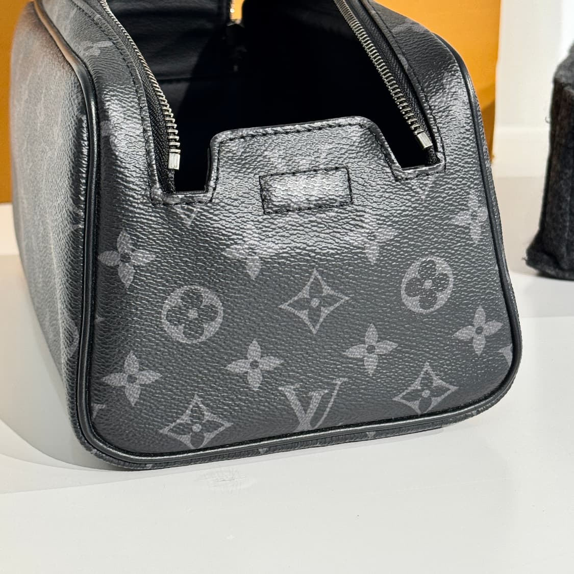 루이비통 돕키트 이클립스 도프키트 파우치 클러치 상품이미지7