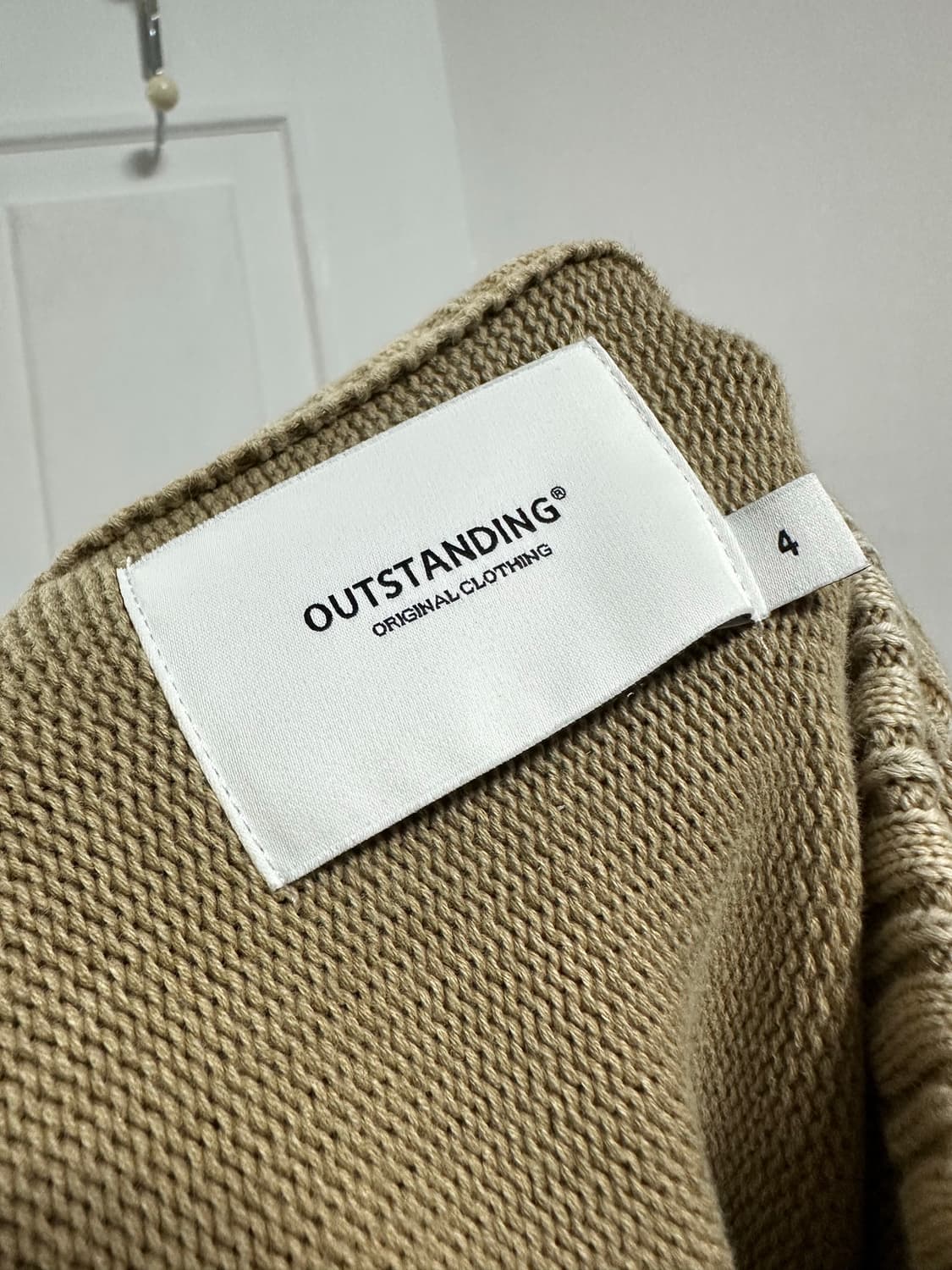 아웃스탠딩 니트 상품이미지3