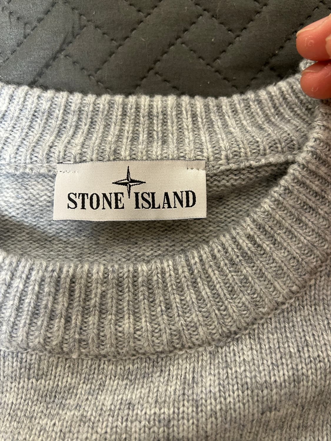 스톤아일랜드 회색 니트 상품이미지3