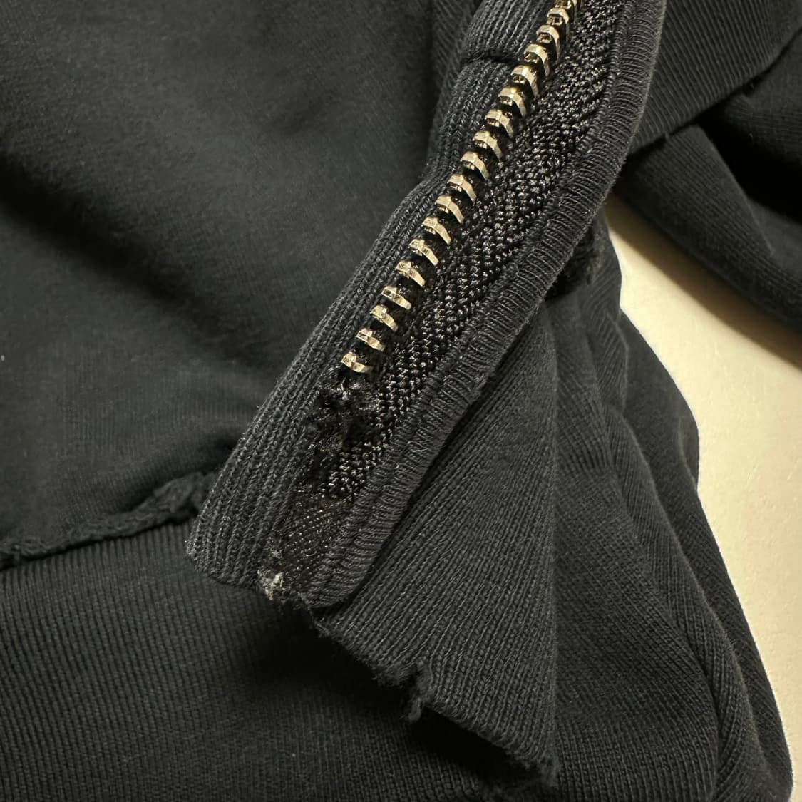 발렌시아가 테이프타입 리프 포켓 집업 후디 (744451) 상품이미지10