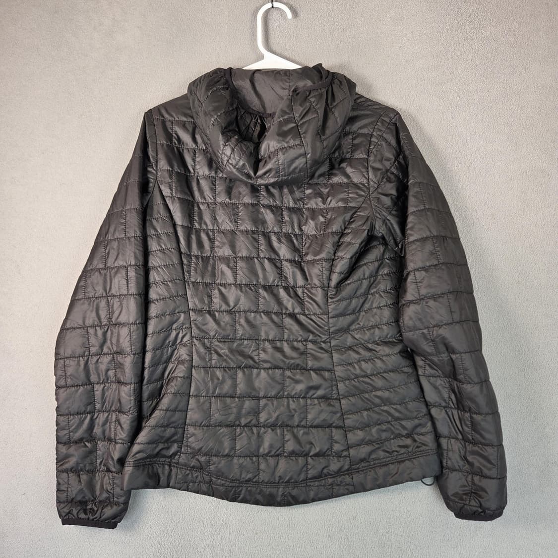 파타고니아 나노 퍼프 후디 경량패딩 블랙 상품이미지5