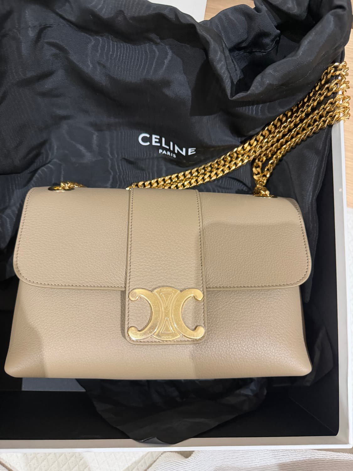 셀린느 미디엄 빅투아르 브라운세피아 상품이미지2