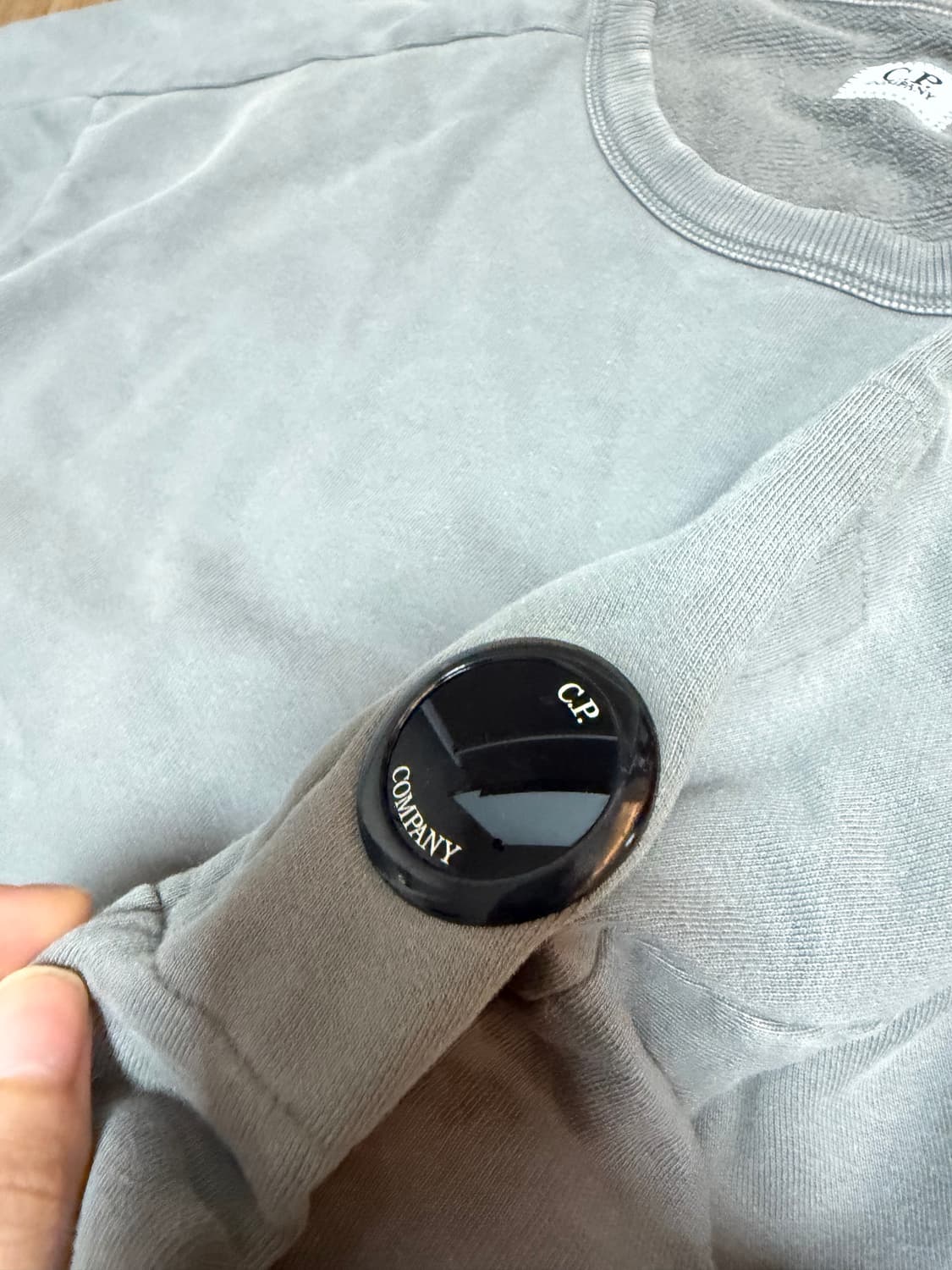 CP컴퍼니 맨투맨 L 상품이미지2