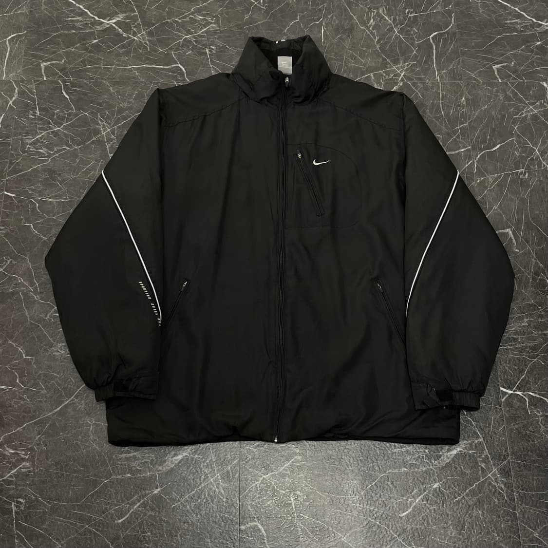 XL(2XL) 나이키 하이넥 파이핑 비대칭 바람막이점퍼 상품이미지4