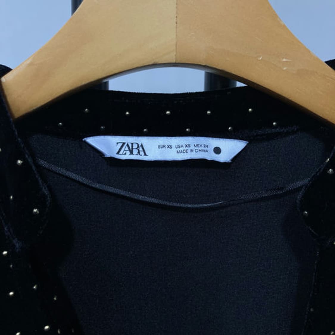 자라(ZARA) 벨벳 도트 패턴 벨티드 미니 원피스 상품이미지3