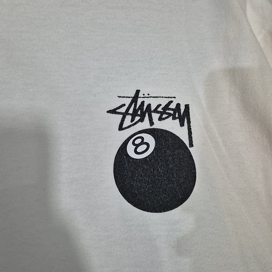 스투시 8ball 로고 반팔티 상품이미지3