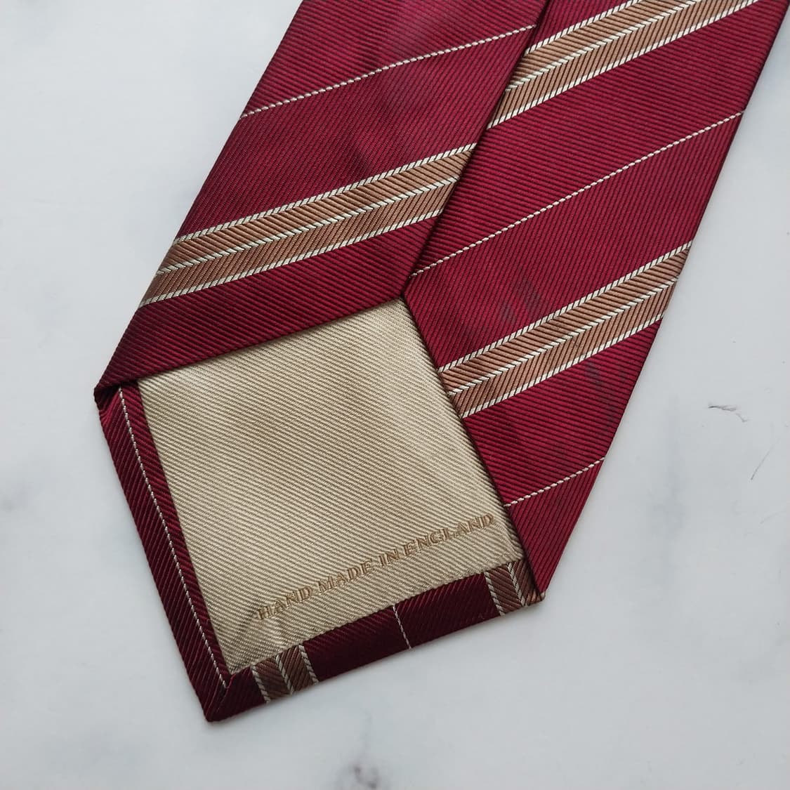 버버리 실크 버건디 스트라이프 넥타이 9cm A+~A등급 K1465
 상품이미지7