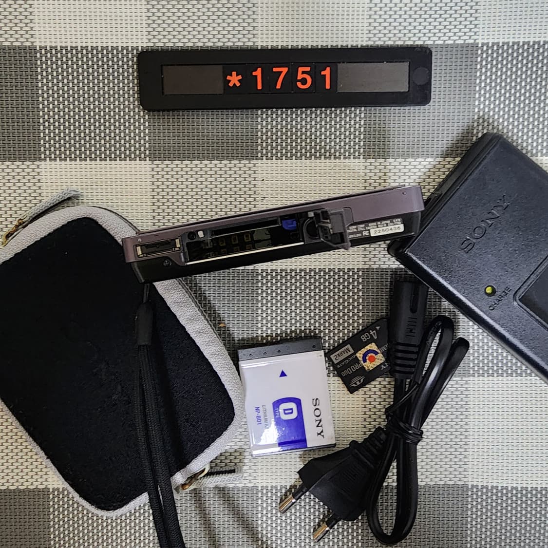 소니 사이버샷 DSC-T700 디지털카메라 파우치포함 상품이미지6