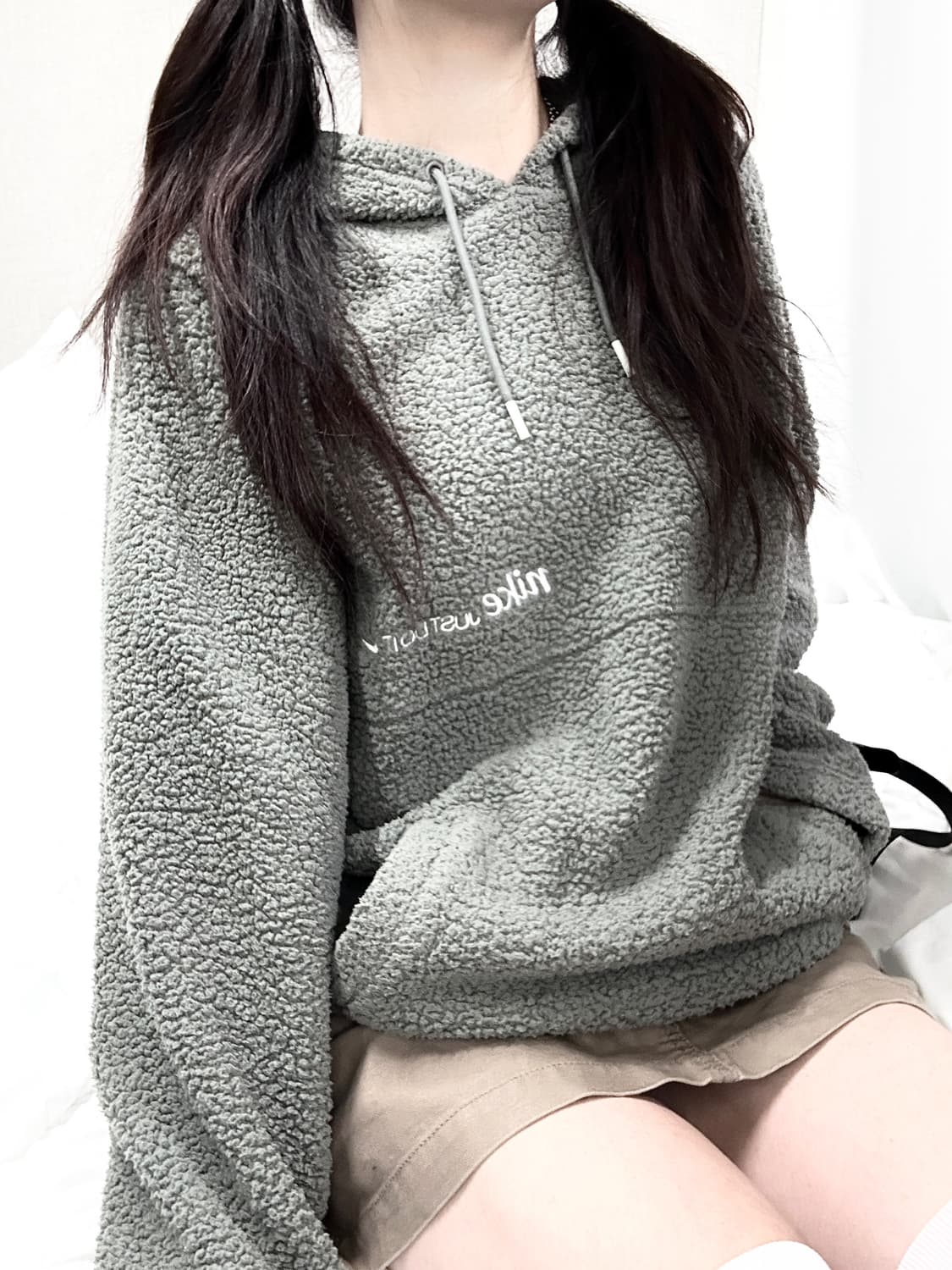 나이키 자수로고 그레이 뽀글이 후드 상품이미지1