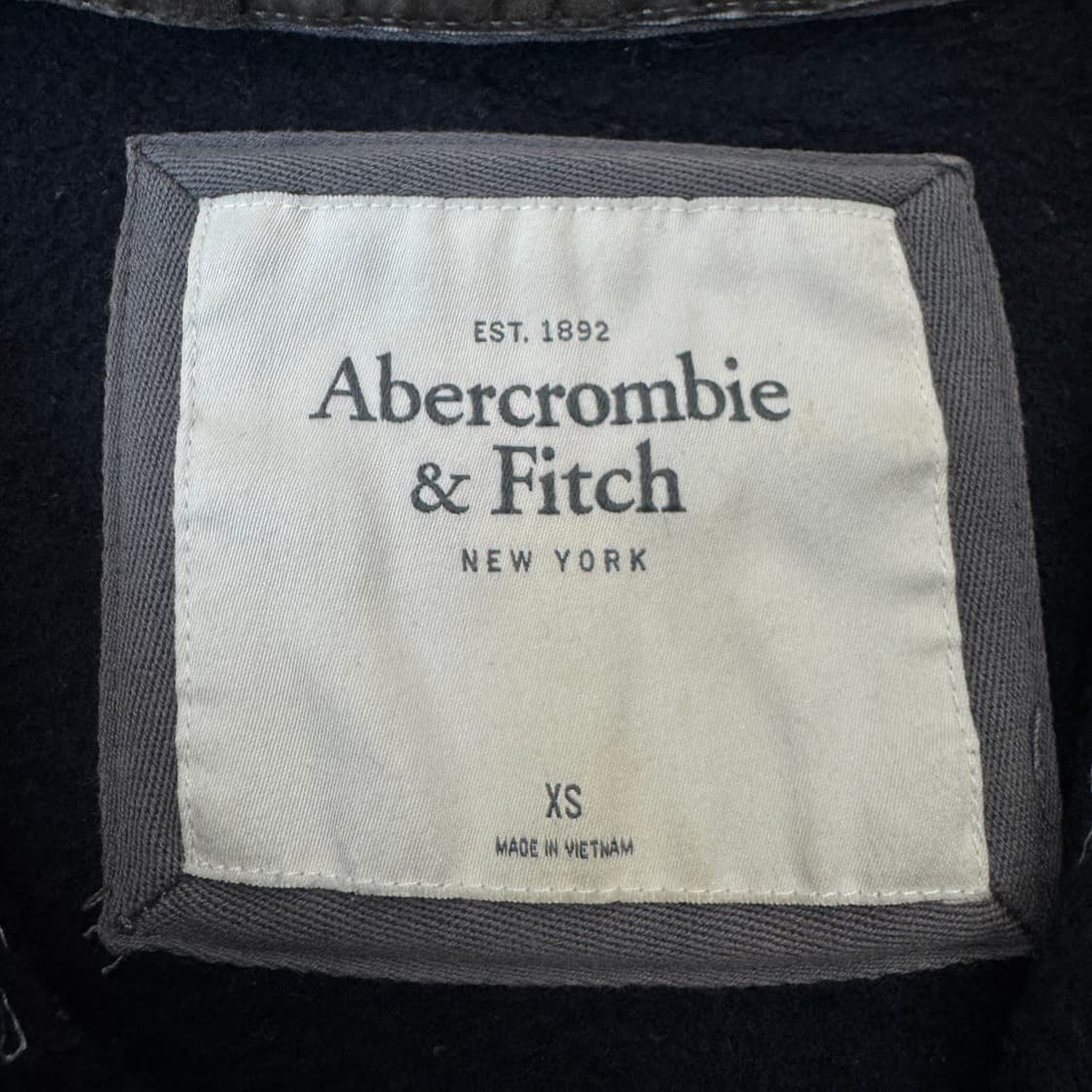 아베크롬비 Y2K 딱붙 아치로고 후드집업 블랙 상품이미지4