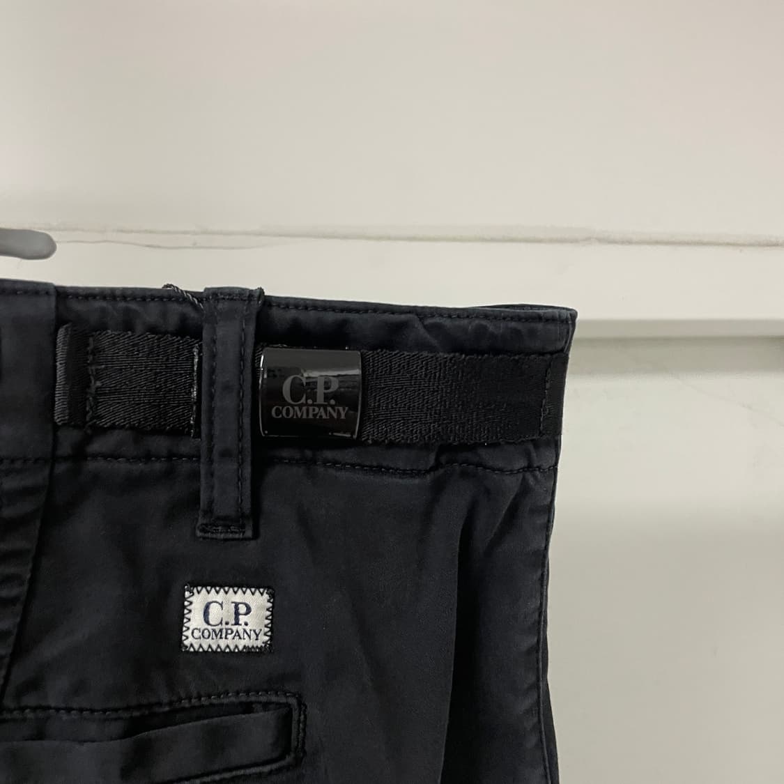 CP 컴퍼니 렌즈 카고 팬츠 블랙 56 상품이미지6