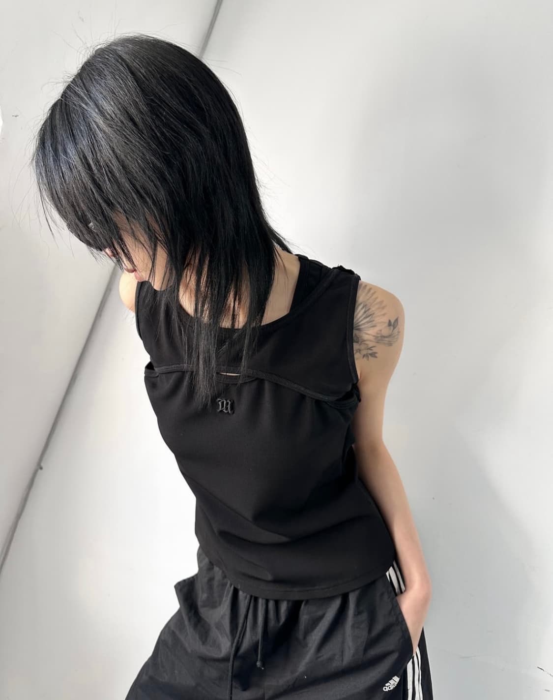 미스비헤이브 져지 슬리브리스 탑 상품이미지2