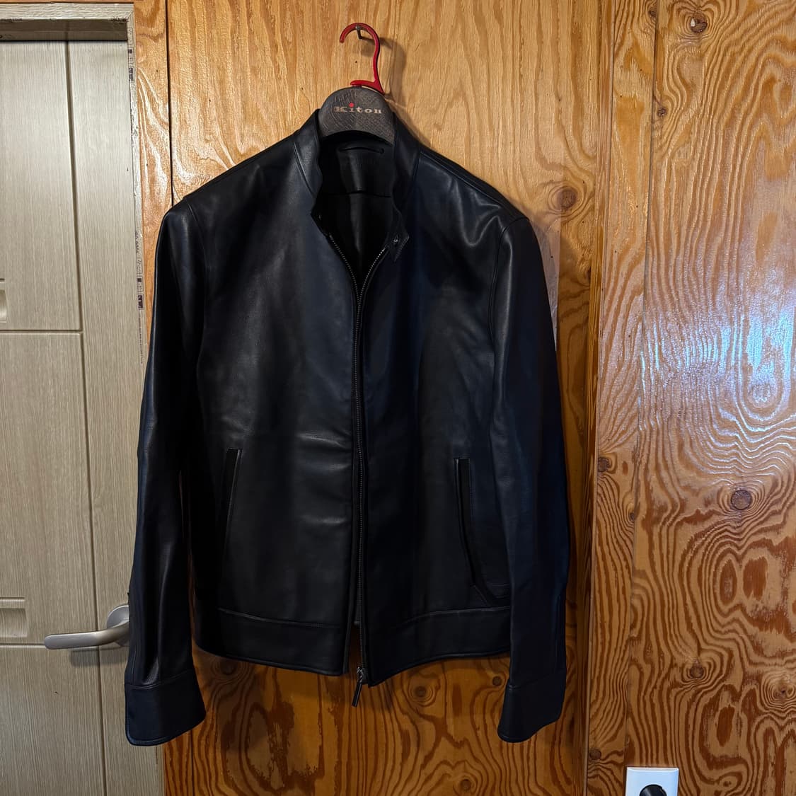 벨루티 가죽 자켓 판매 합니다. 상품이미지1