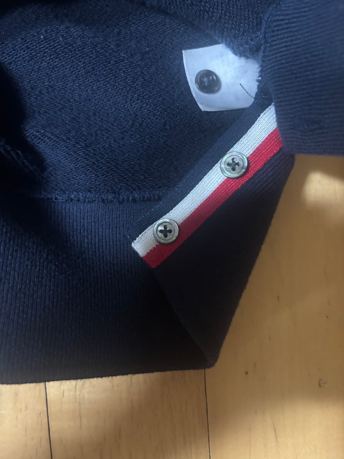 톰브라운 사선완장 맨투맨 네이비  상품이미지4