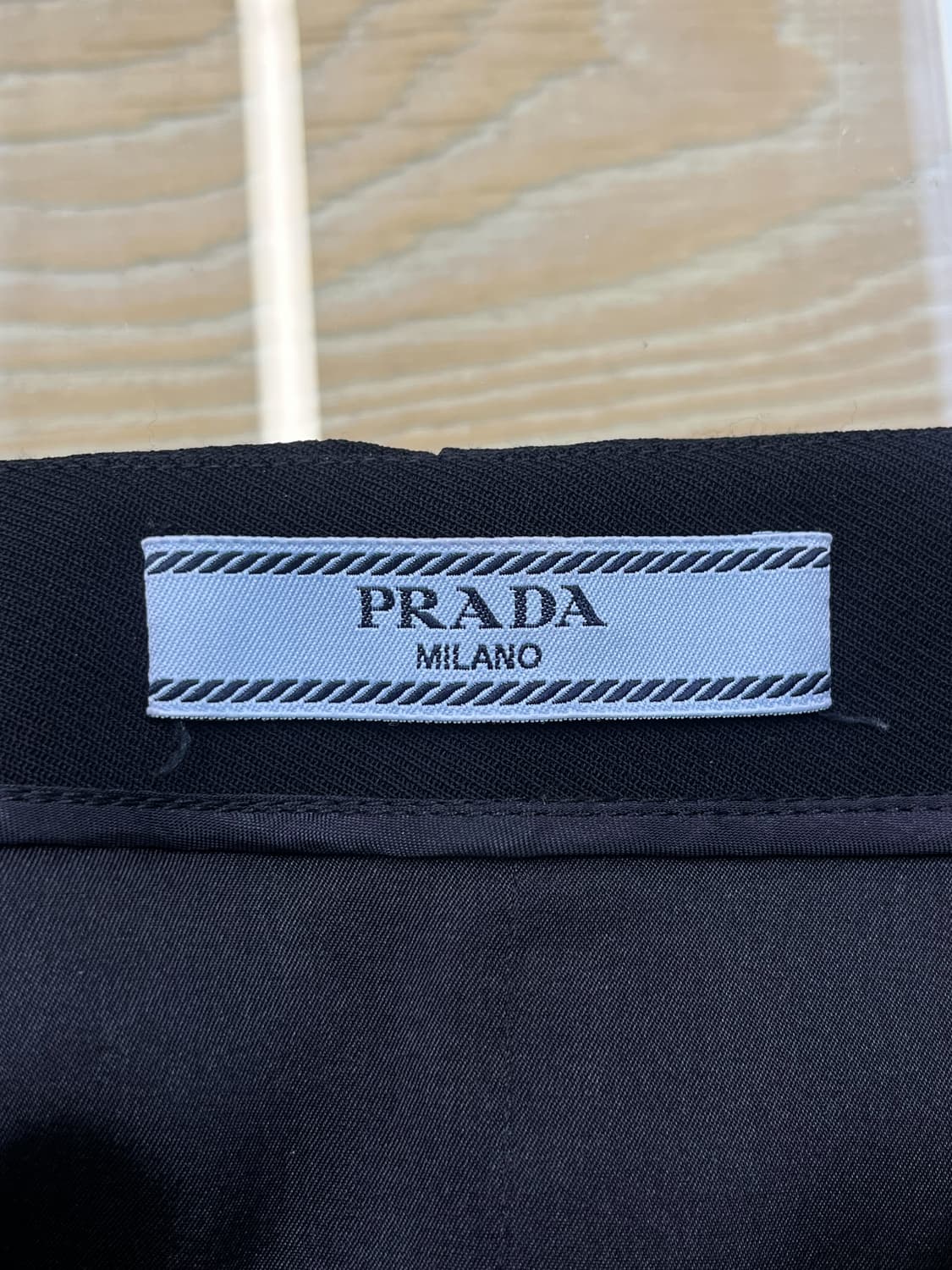 프라다 울 미디 스커트 상품이미지4