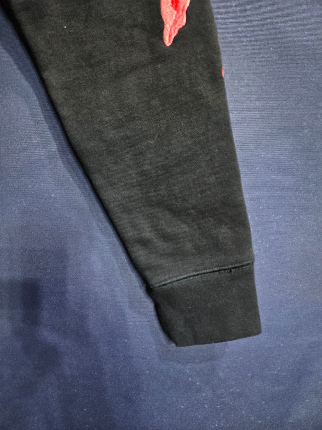 아워레가시 로즈자수 블랙 남성 세미오버핏 95 맨투맨  상품이미지5