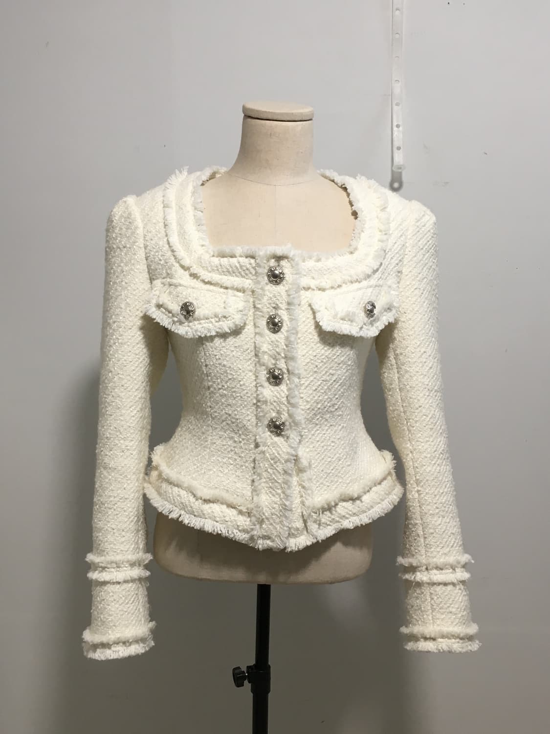 모디무드 라인 트위드 자켓 상품이미지2