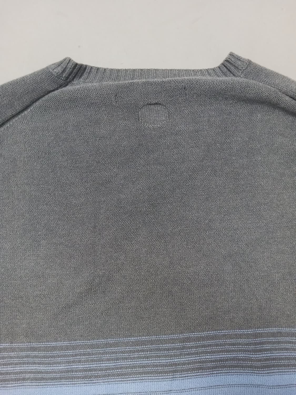 [L] 페리엘리스 그라데이션 브이넥 니트 상품이미지7