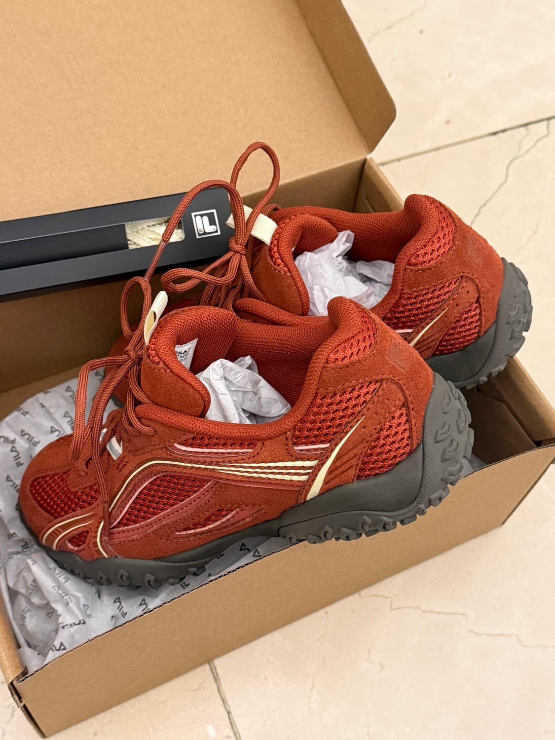 휠라 에샤페 LX 브라운오렌지 235  상품이미지4