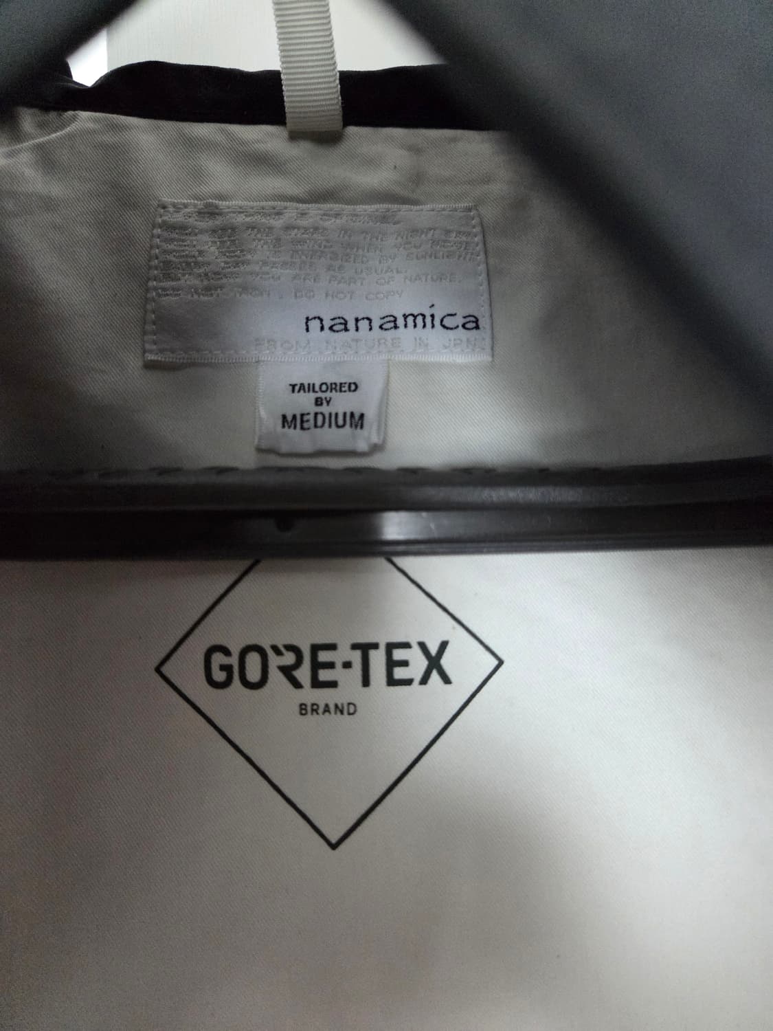 25fw나나미카 2L 고어텍스 크루저 자켓 블랙m 팝니다. 상품이미지3