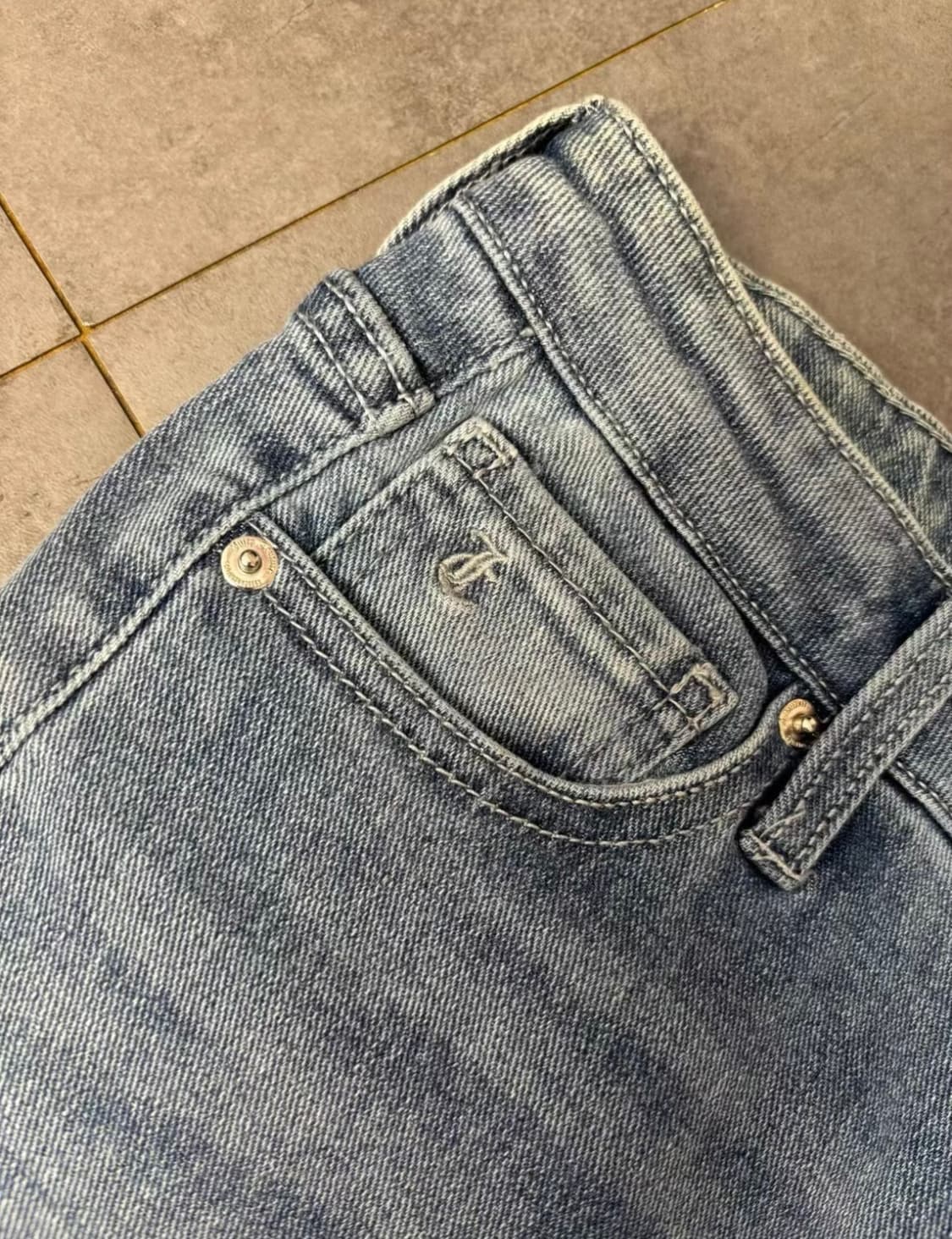 쥬시꾸뛰르 라인스톤 부츠컷 데님 상품이미지5