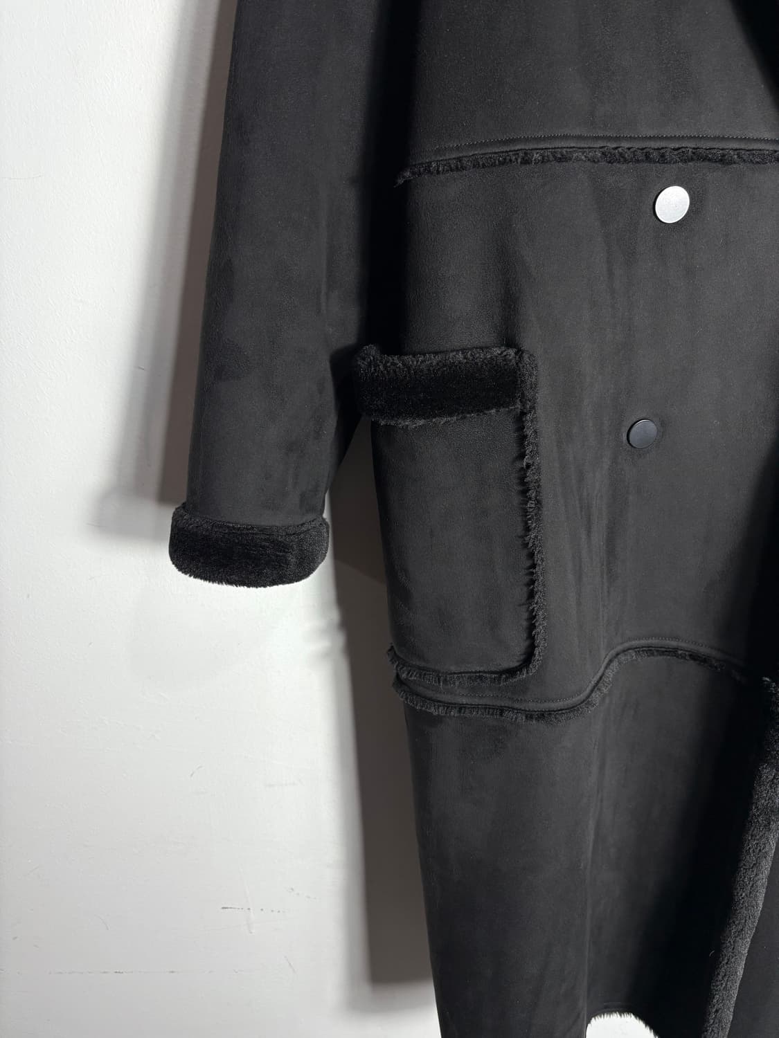 다니엘 에스떼 블랙 무스탕 코트 상품이미지3