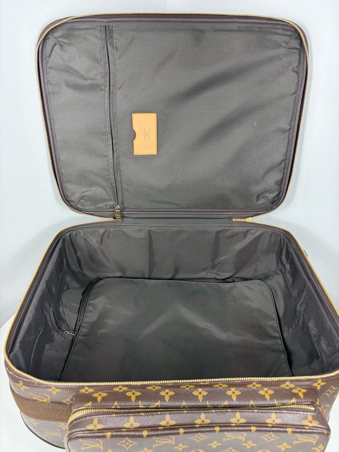 루이비통 M23259 페가세 보스포어 캐리어 상품이미지8