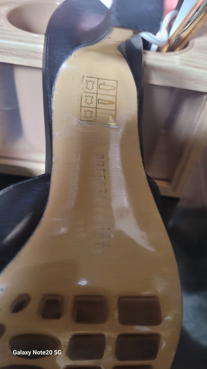 보테가베네타 힐 상품이미지8