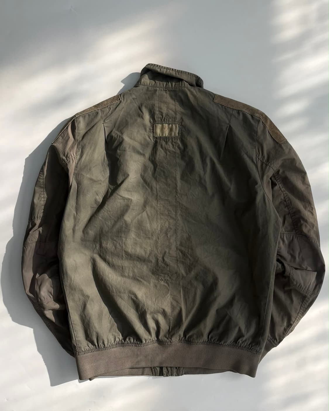 [L] 디젤 밀리터리 디테일 봄버 자켓 상품이미지2