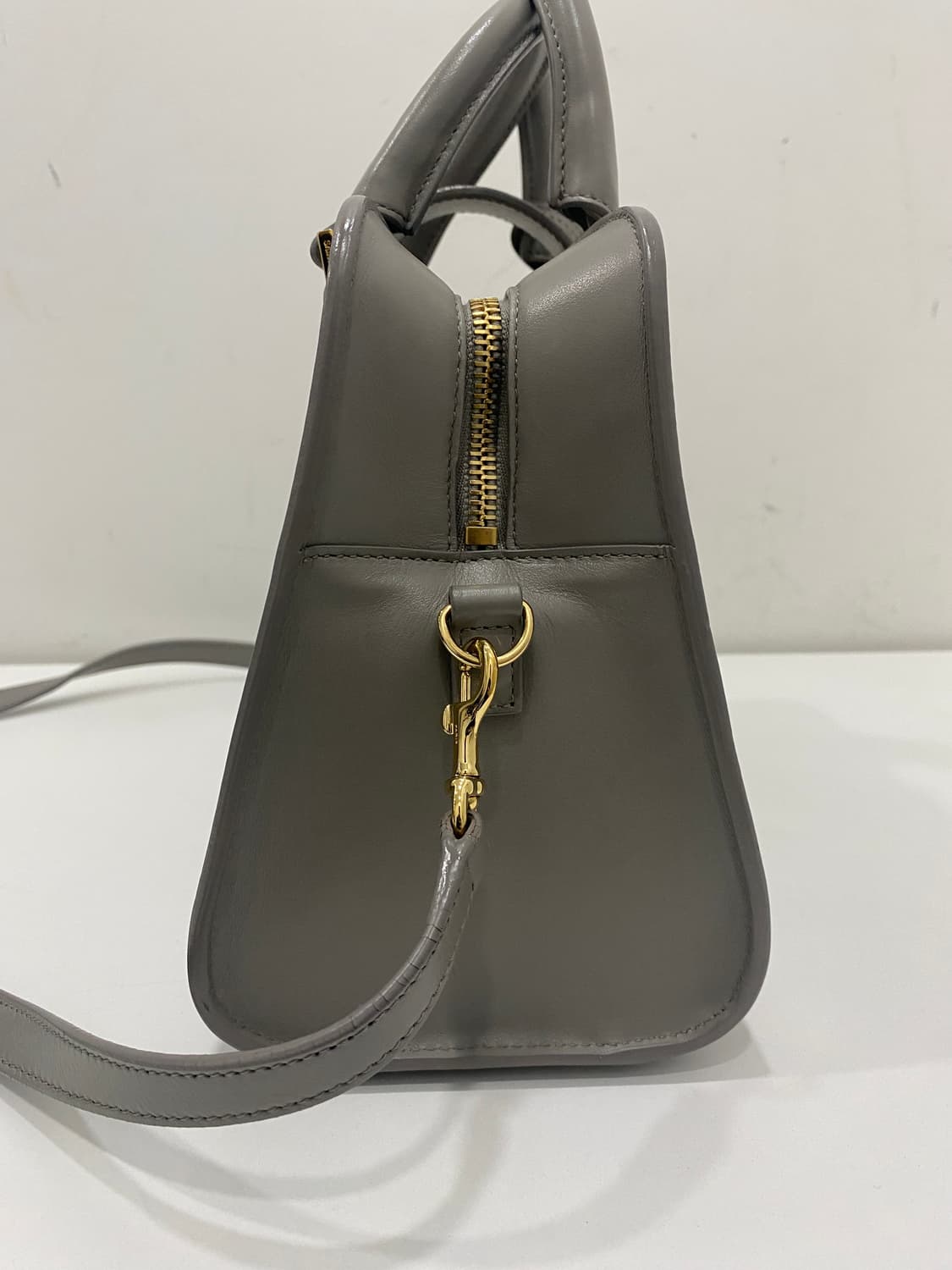 생로랑 모노그램 카바스백 상품이미지5