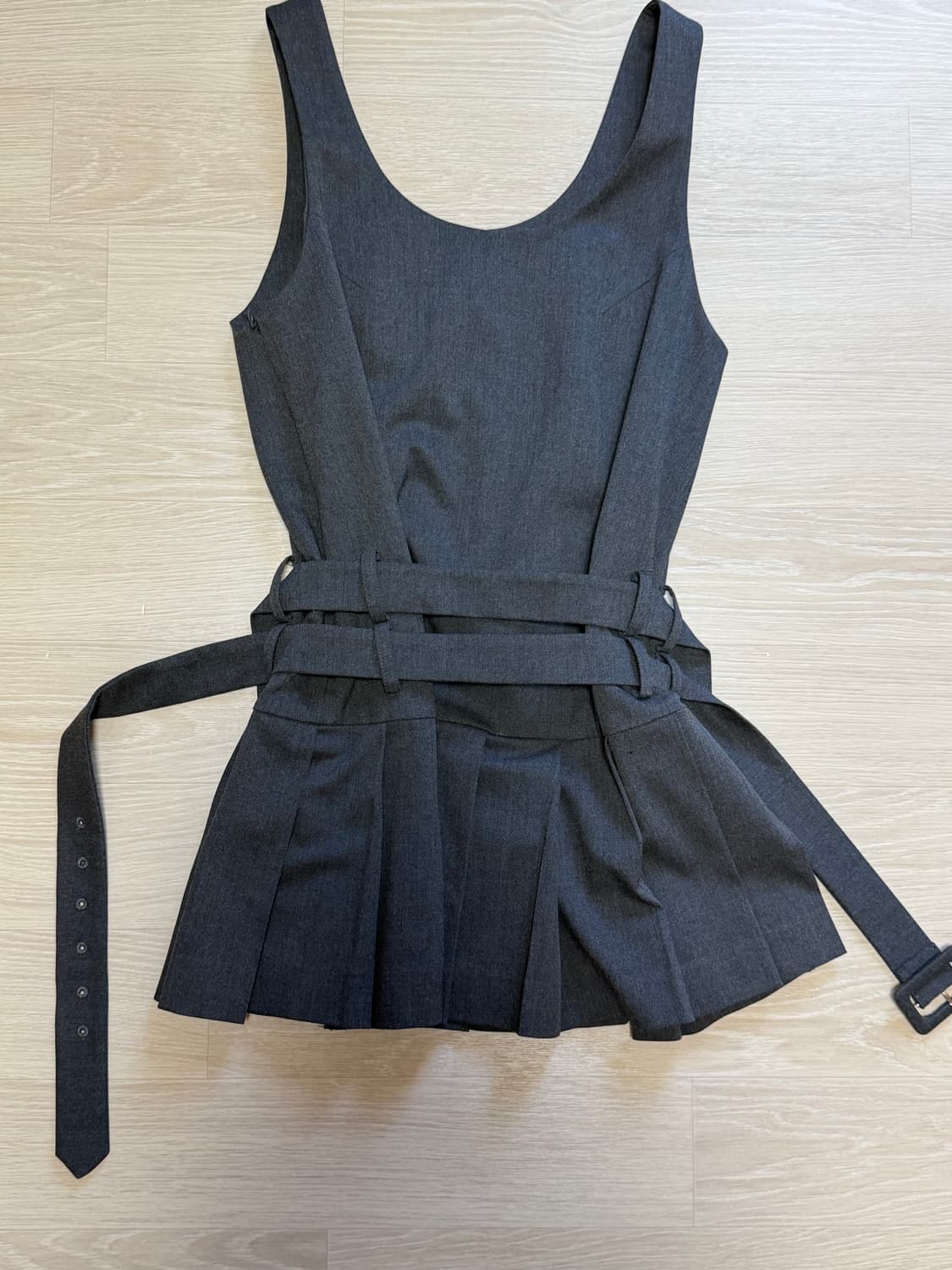 오픈와이와이 BELTED PLEATED MINI DRESS, GRAY 상품이미지8