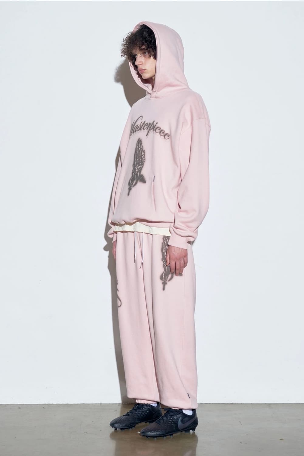 스컬프터 프레잉 후디+팬츠 셋업 세트 / 페일 핑크 상품이미지1