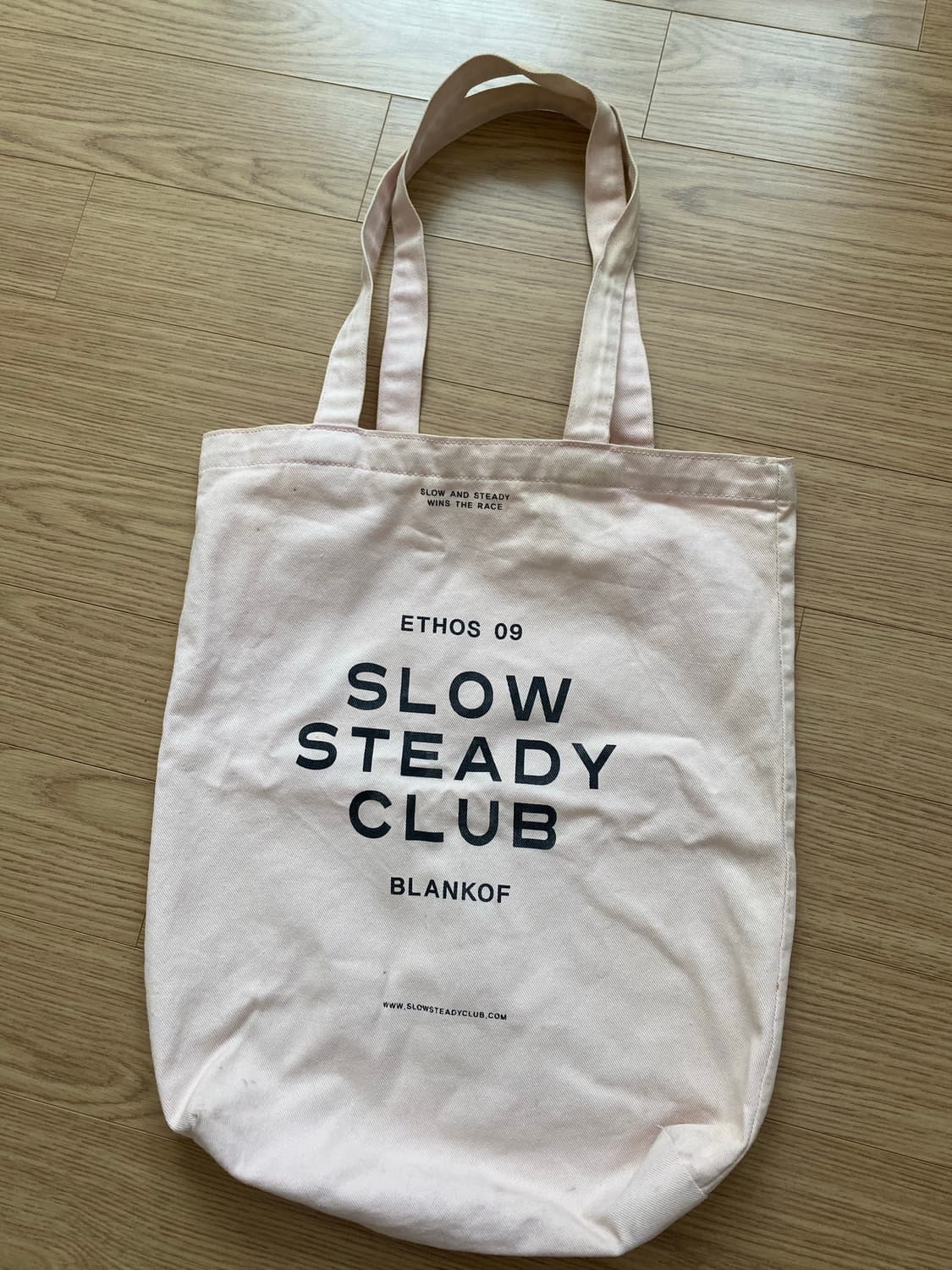 슬로우스테디클럽 캔버스백 핑크 상품이미지1