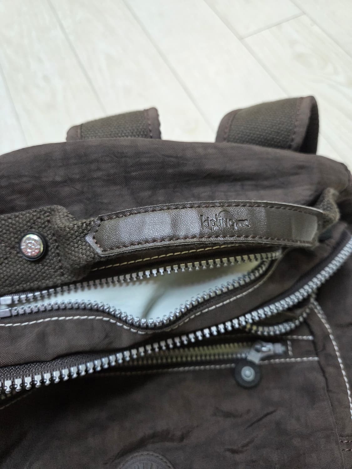 키플링 브라운 백팩 키링포함 상품이미지7