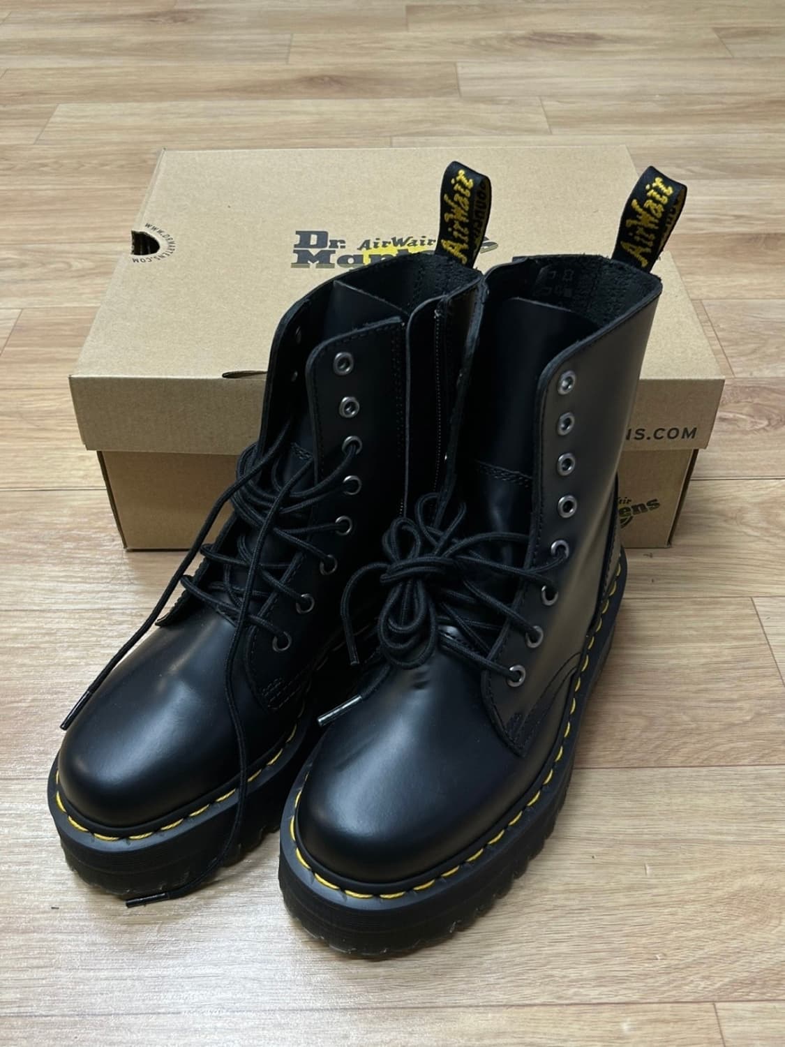 [새상품] 닥터마틴 8홀 제이든 블랙 폴리시드 스무스 230 uk4 상품이미지1