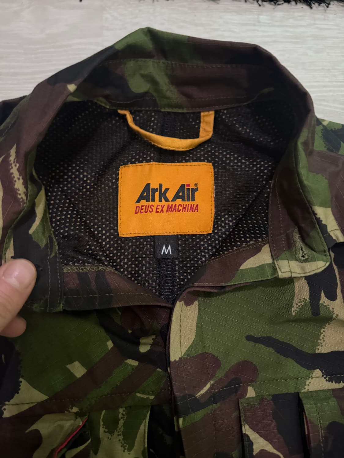 데우스 X 아크에어 카모 셔츠 판매합니다! 상품이미지4