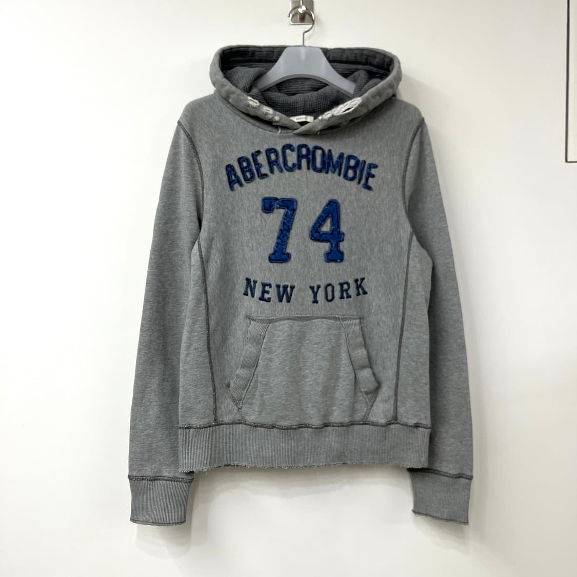 아베크롬비 자수로고 그레이 후드티 상품이미지2