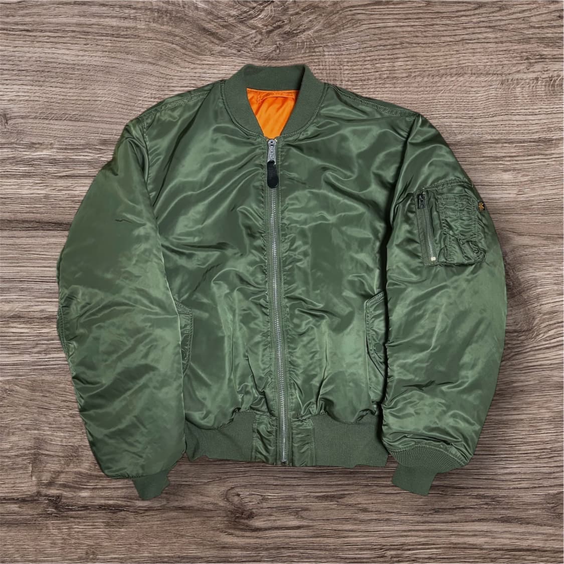 🪖  Alpha Industries MA-1 Flight Jacket  상품이미지2