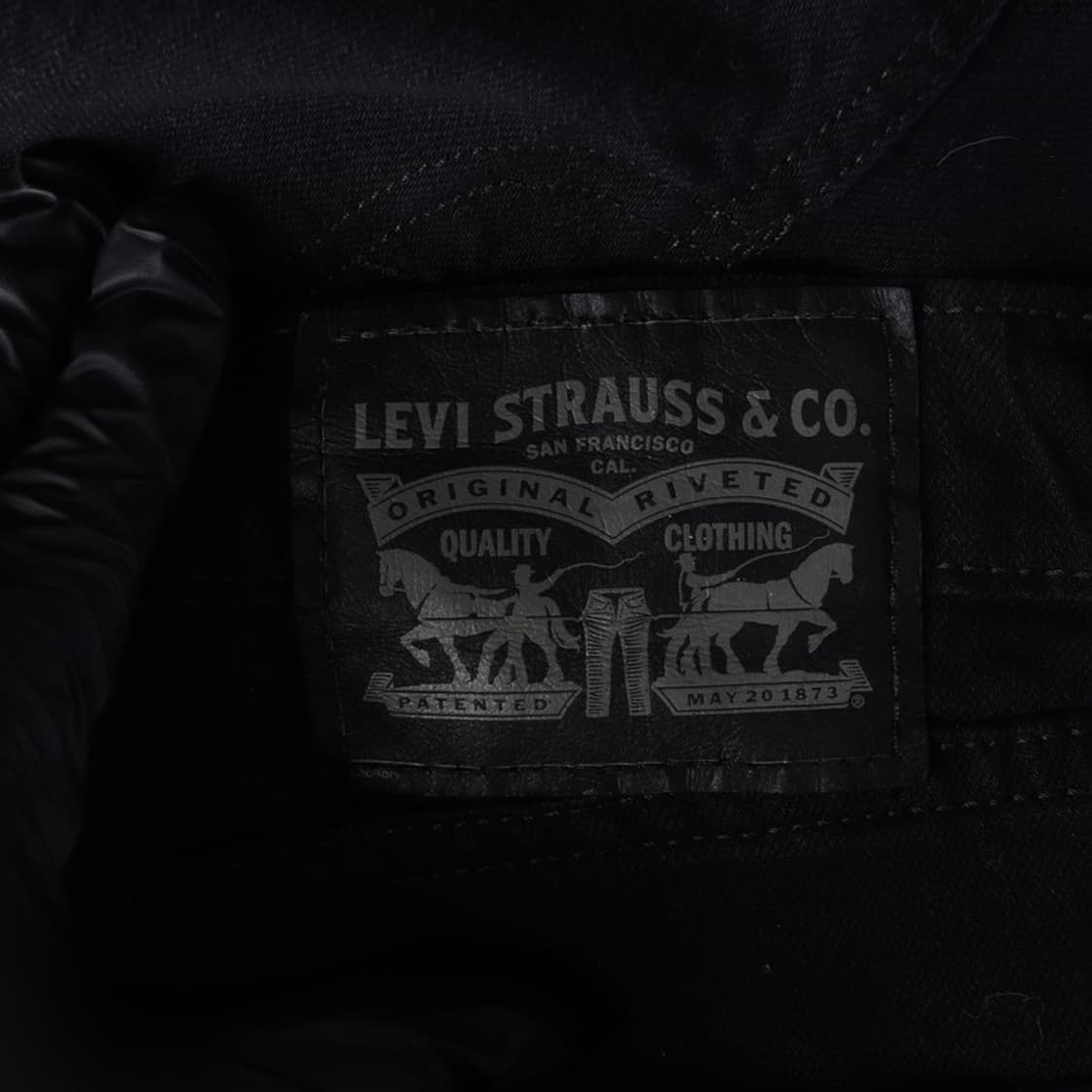 리바이스 블랙 슬림핏 데님팬츠 상품이미지6