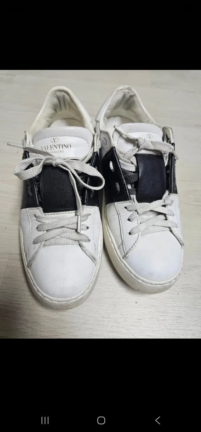 정품 발렌티노 여성스니커즈 225 상품이미지2