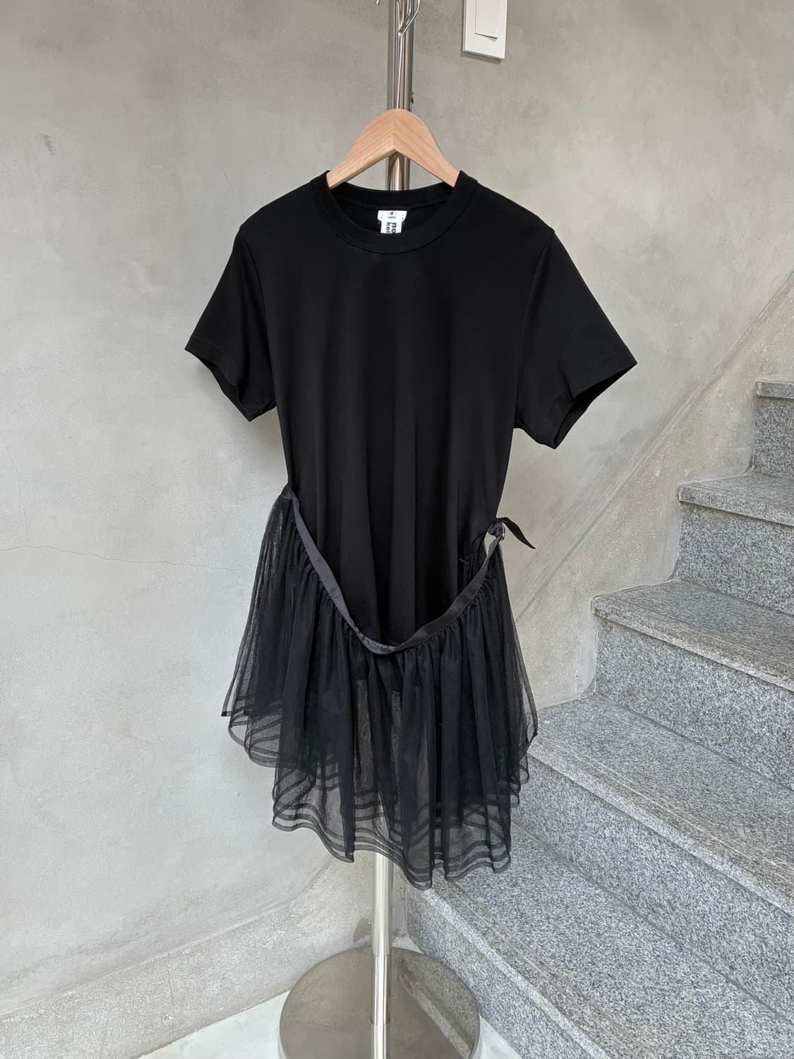 느와케이 니노미야 noir kei ninomiya 벨트 튤 티셔츠 상품이미지1
