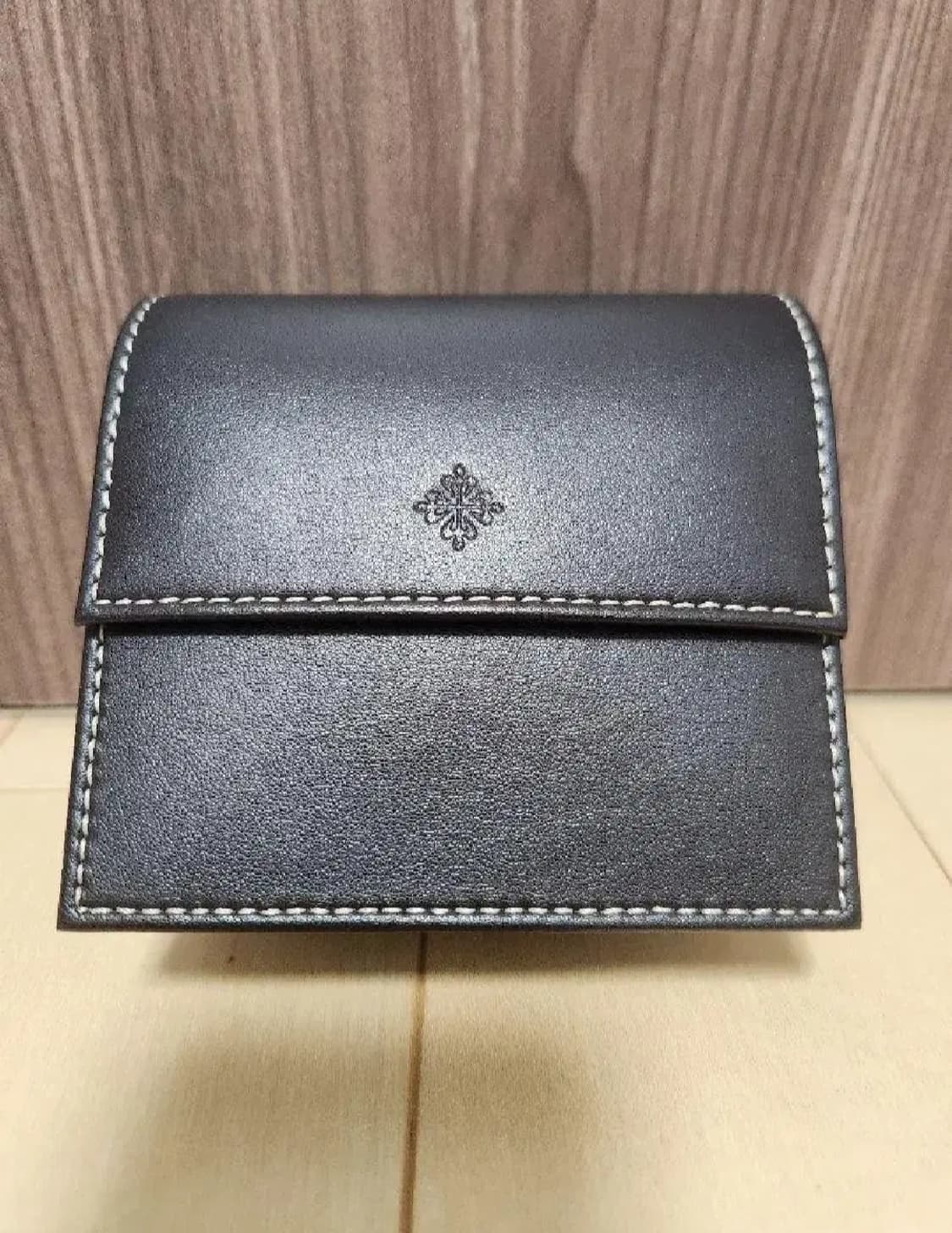 파텍필립 시계 케이스 + 보증서 상품이미지4