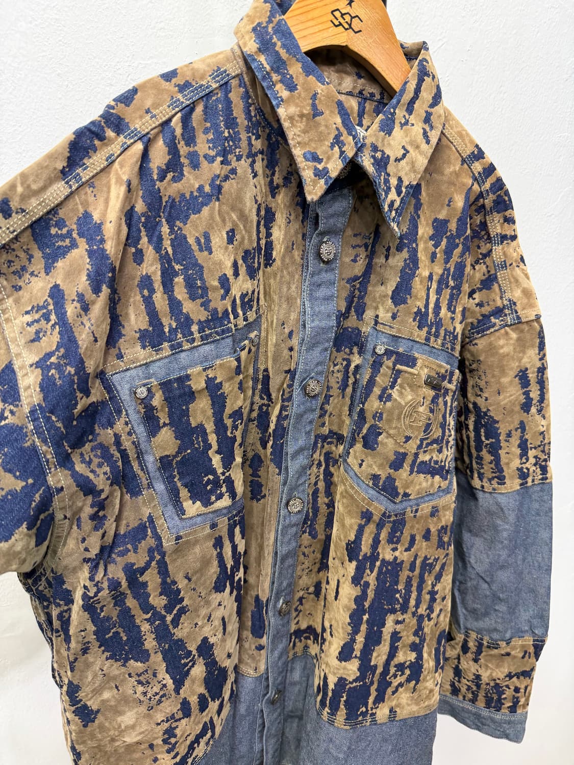 정품) PHAT FARM 팻팜 빅로고 데님 셔츠 자켓 XXL 상품이미지3