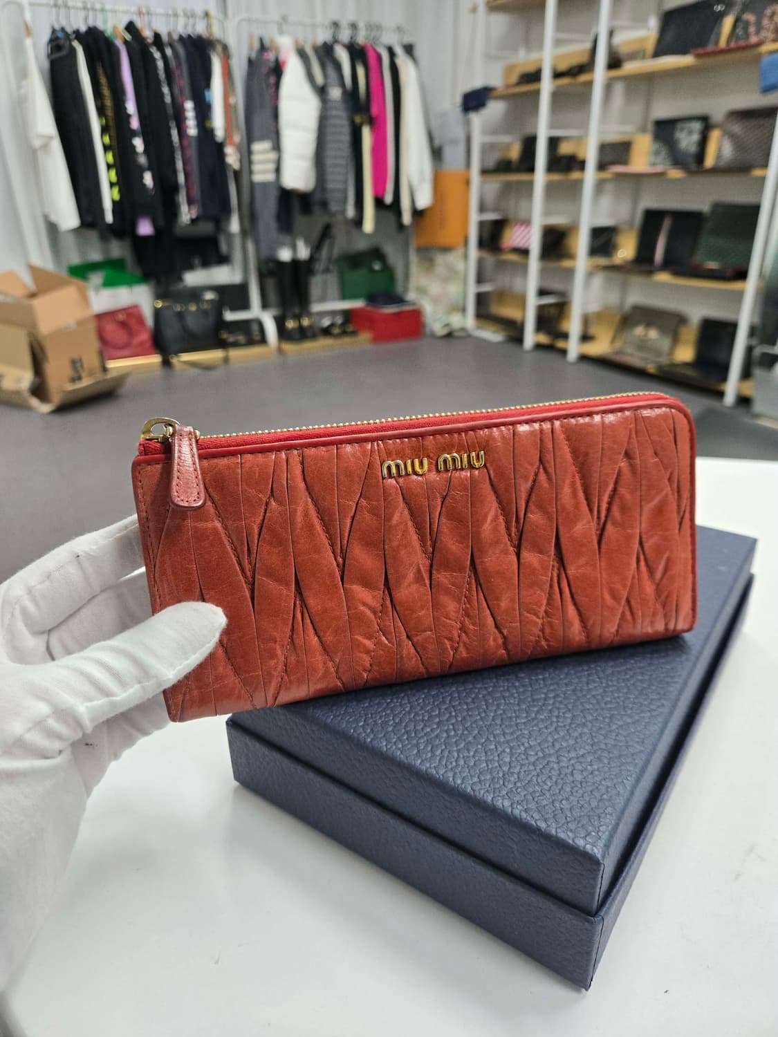[A급컨디션] 미우미우 마테라쎄 장지갑 상품이미지1