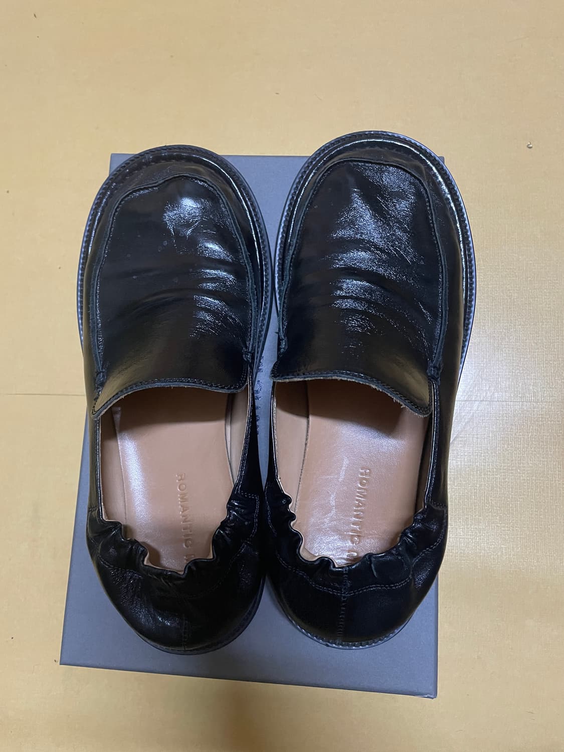 로맨틱무브 삭 바부슈 크랙블랙 280 상품이미지2