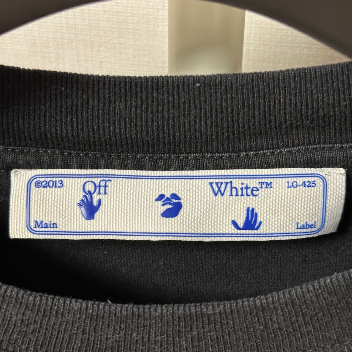 [오버핏 M] 오프화이트 레드 마커 애로우 반팔 티셔츠 블랙 상품이미지3