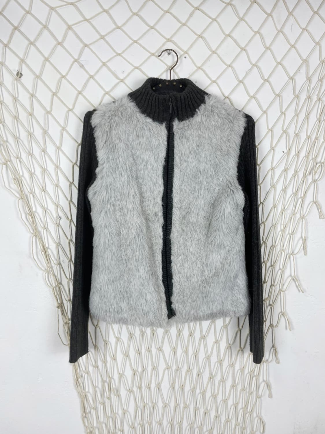 grey fur jacket 상품이미지4
