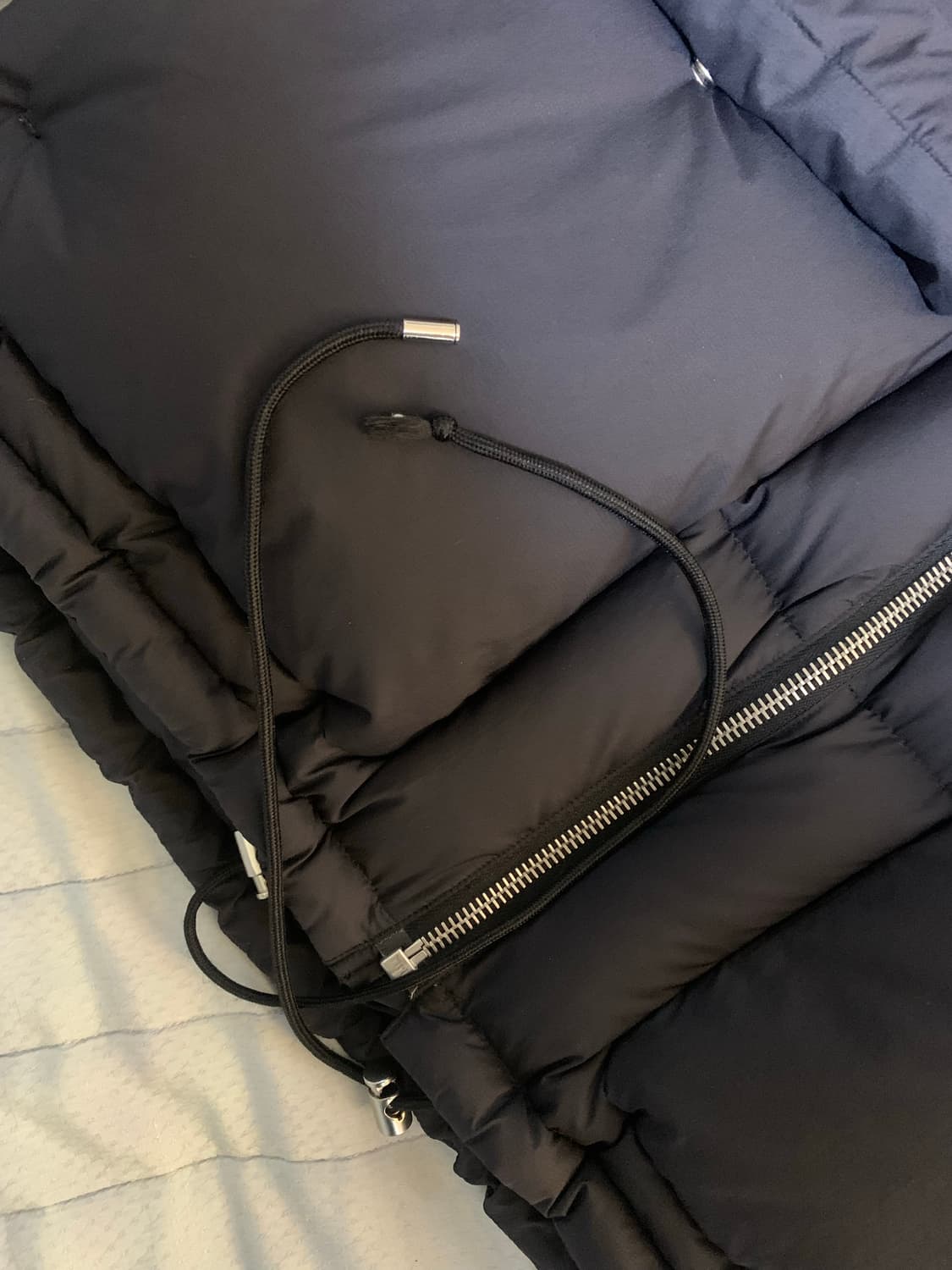 오라리 슈퍼라이트 립스탑 패딩 블랙 4사이즈 상품이미지5