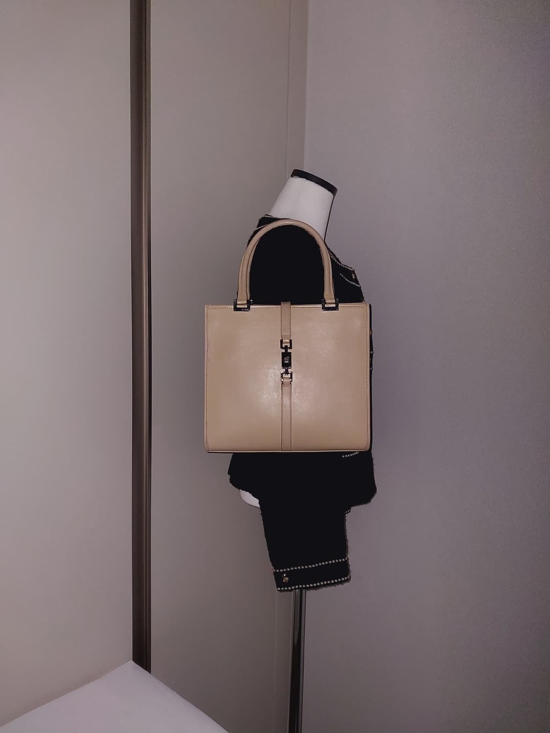 구찌 빈티지 레더 재키백 베이지 상품이미지3